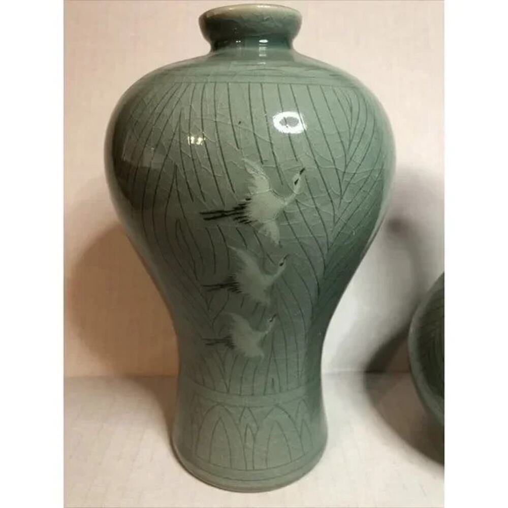 Pair Celadon Vase set Crane Crackle Glaze Decorate Green Pottery Asian Style - Picture 3 of 8